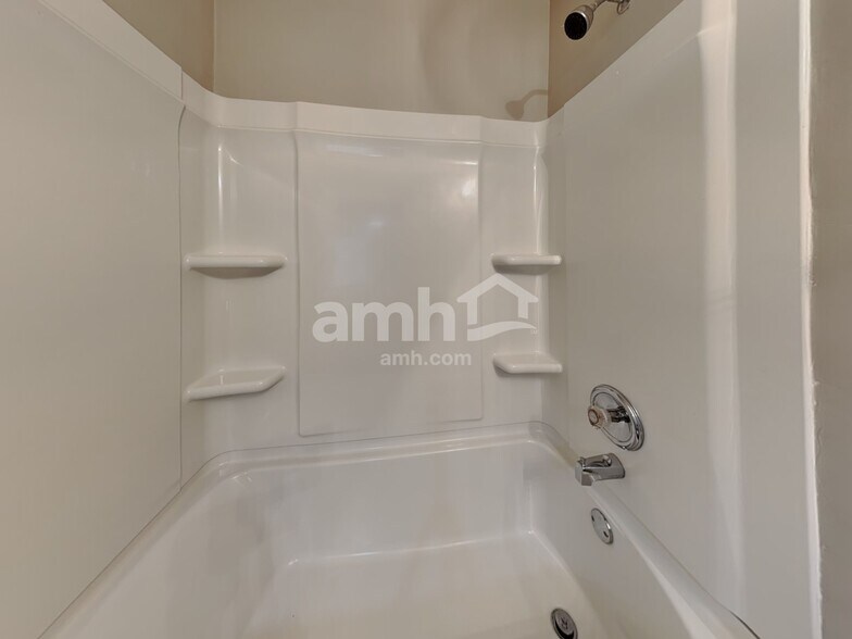 Building Photo - 3125 Teton Dr