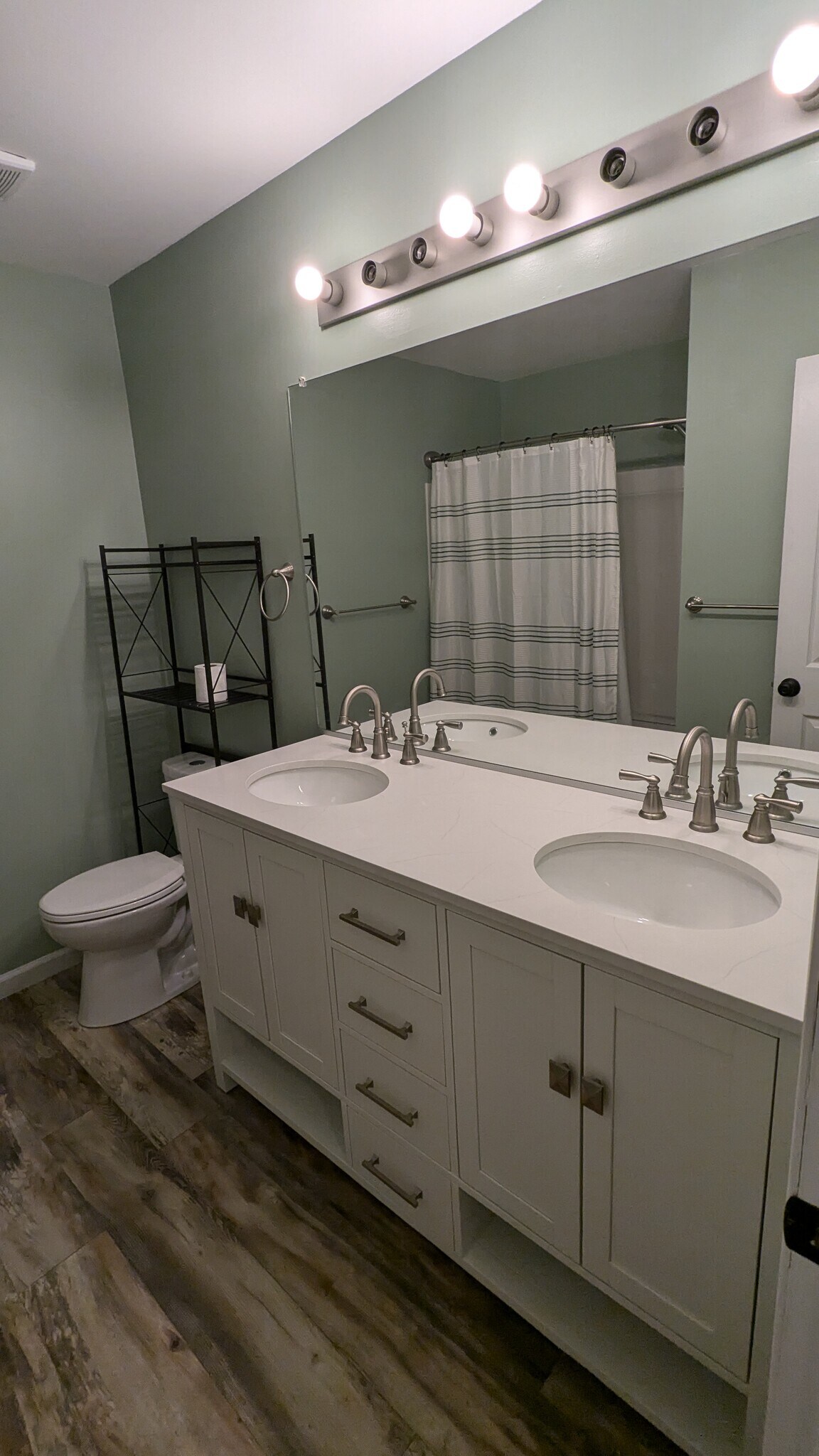 Building Photo - 2107 Alpine Rd