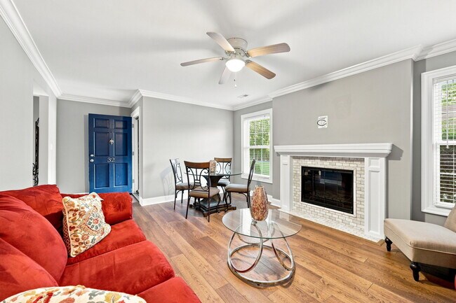 Building Photo - 126 Oakmont Dr