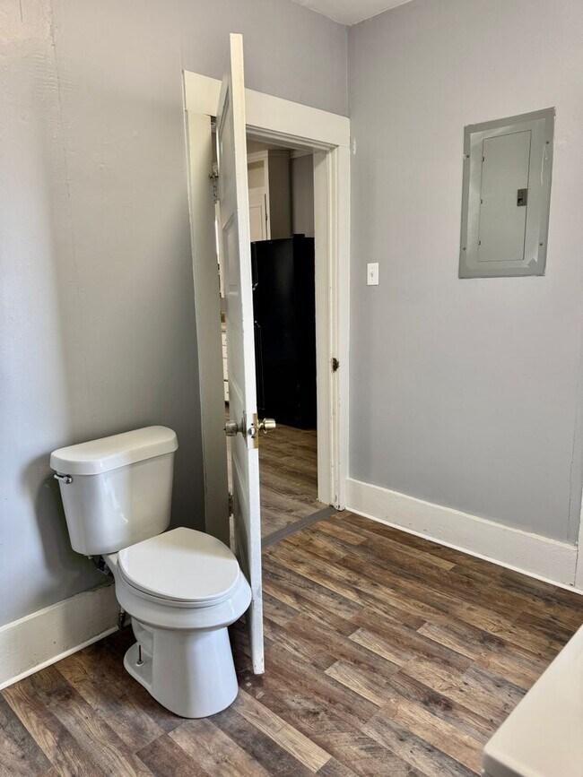 Building Photo - Charming 3 Bedroom Home For Rent in Slaton!