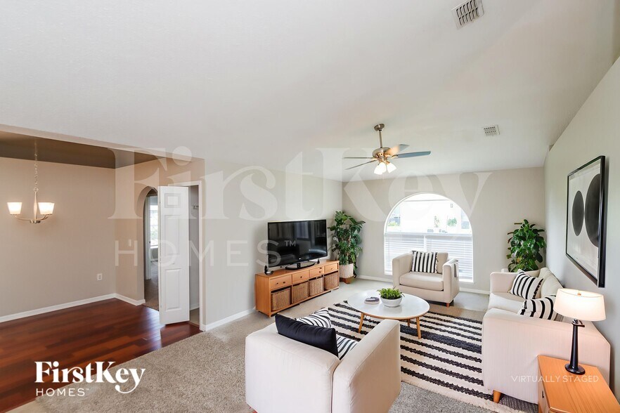 Building Photo - 1686 Whiting St SE