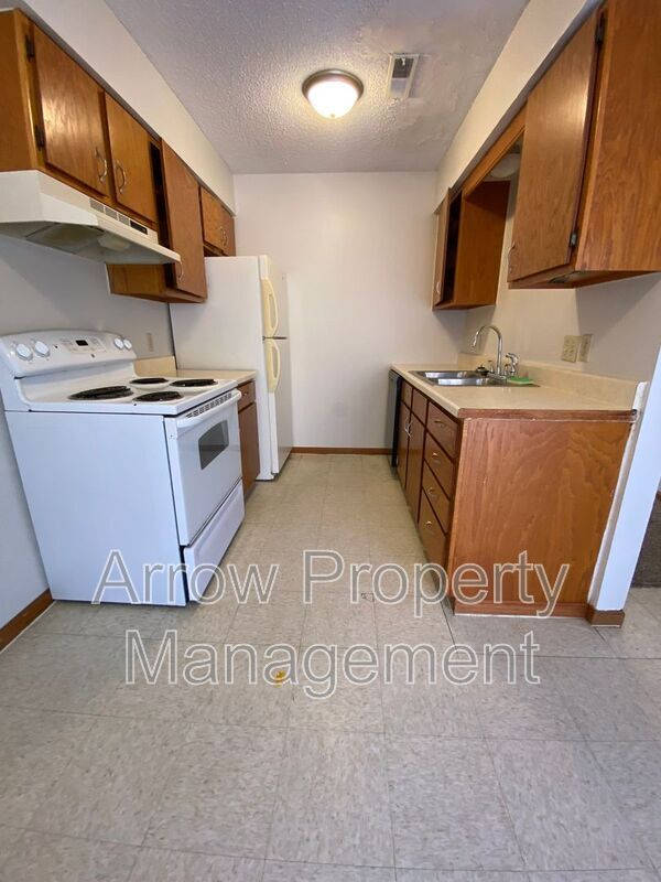 Building Photo - 1326 S Jackson St