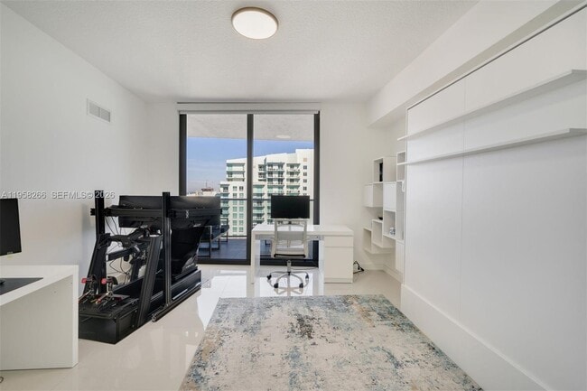 Building Photo - 488 NE 18th St