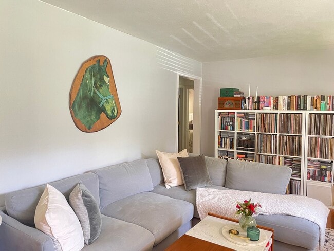 Building Photo - Crestview Home walking distance to Normaltown