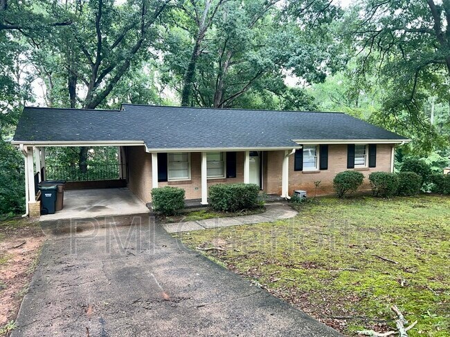Building Photo - 3017 Arnold Dr