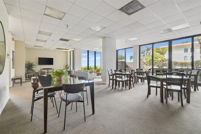 Building Photo - 2413 Bayshore Blvd