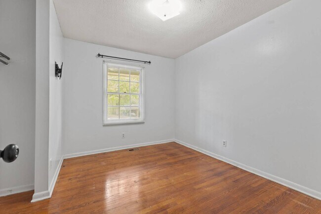 Building Photo - 6522 Baldoon Dr