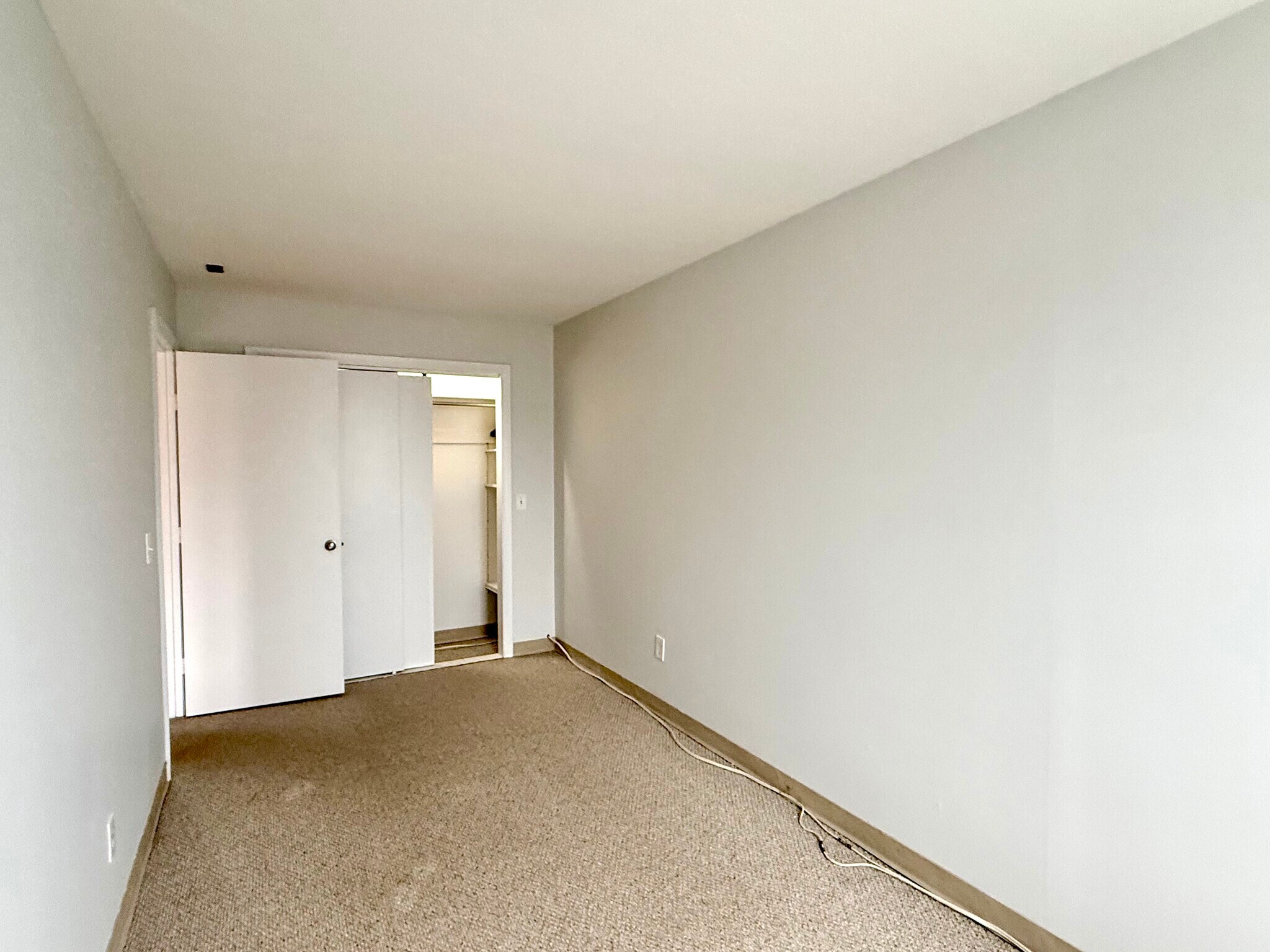 Building Photo - 482 Beacon St