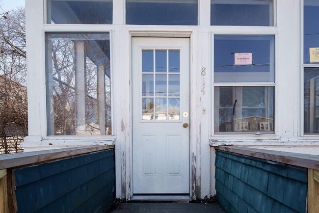 Building Photo - 814 Lancaster St