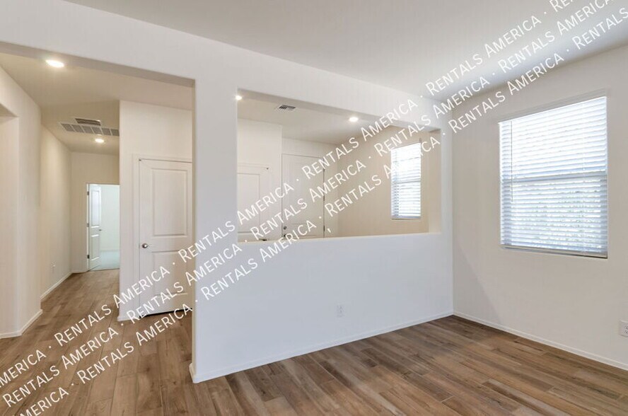 Building Photo - 5468 W Monterey Dr