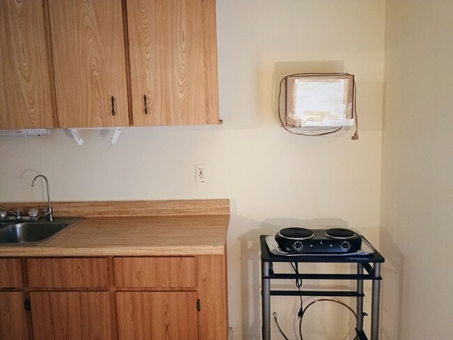 Building Photo - Adorable 1 bedroom one bathroom