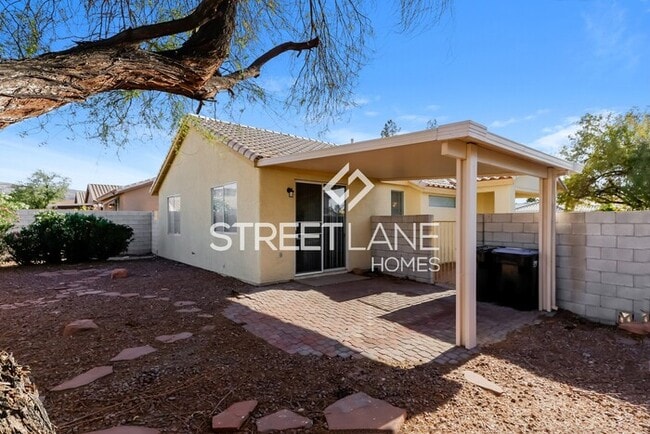 Building Photo - REDUCED!