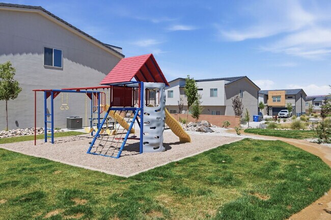 Building Photo - Brand-New Luxury Living in South Desert — 4BR End Unit + 2-Car Garage