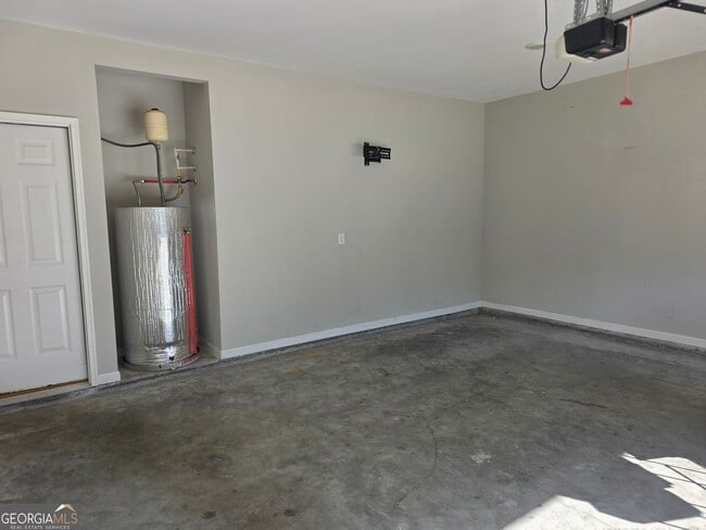 Building Photo - 132 W River Cane Run