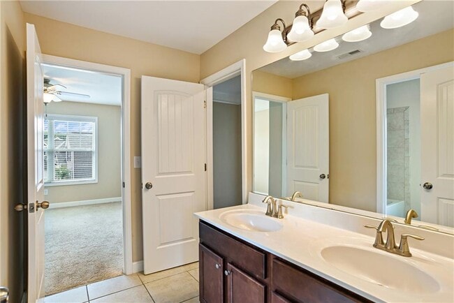 Building Photo - 4835 Edgemoore Trce