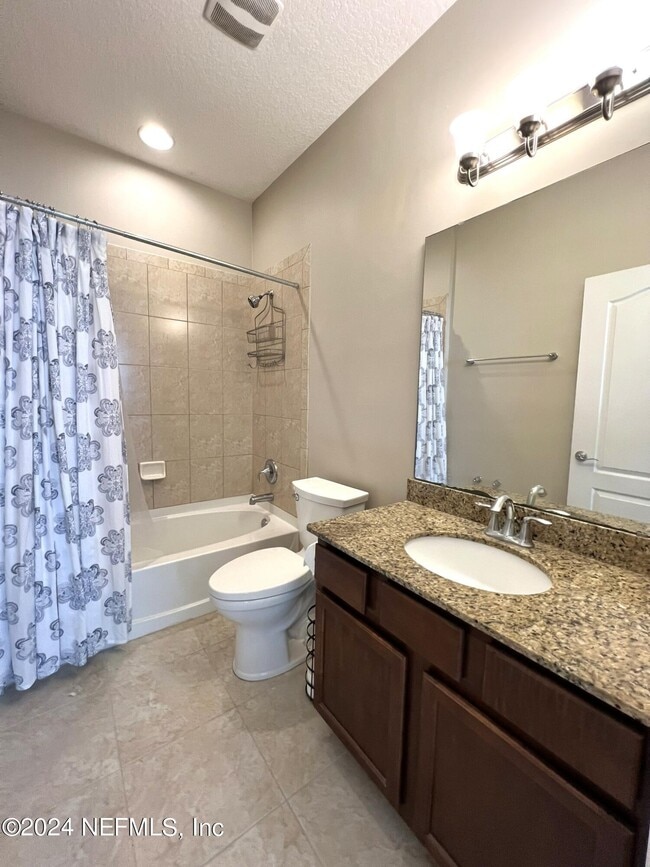 Building Photo - 4462 Ellipse Dr