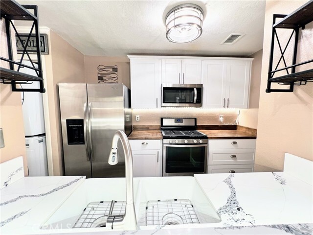 Building Photo - 2312 Archwood Ln