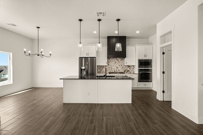 Building Photo - Single Family Home