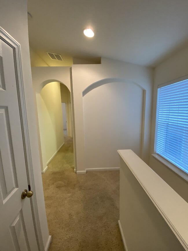 Building Photo - 12988 Spring Rain Rd