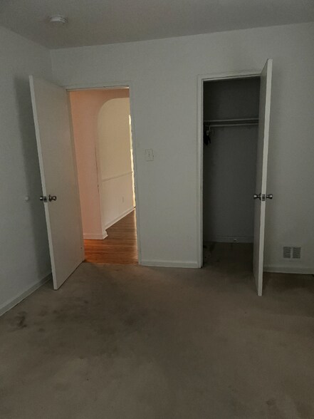 Building Photo - 2710 Fort Baker Dr SE