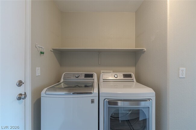 Building Photo - 4029 Genoa Dr