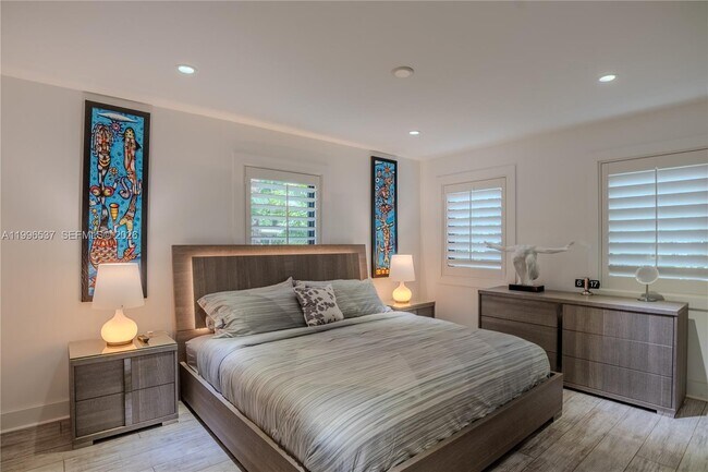 Building Photo - 231 Fluvia Ave