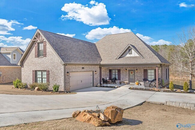 Building Photo - 44 Oak Ridge Pl