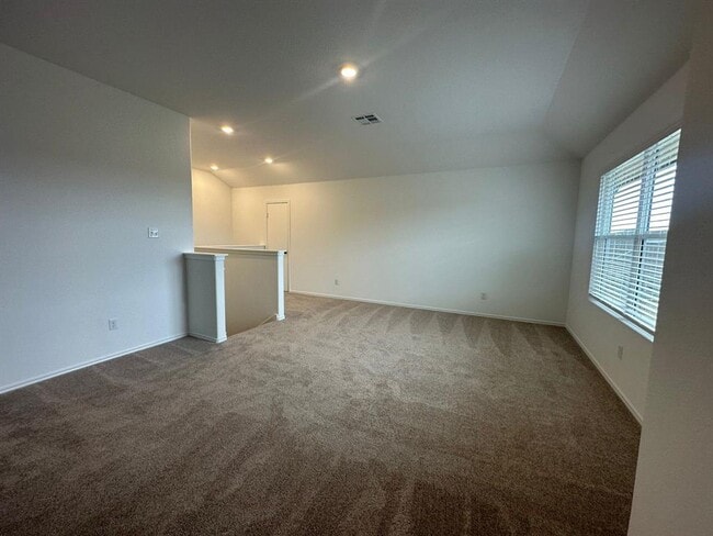 Building Photo - 228 Jeffers