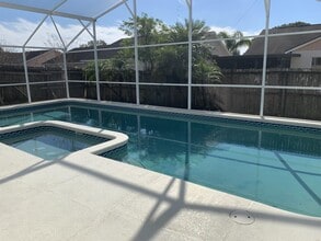 Building Photo - 4522 Oakbrook Ct