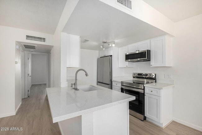 Building Photo - 14252 N Boxwood Ln