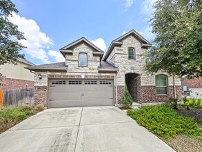 Building Photo - 815 Expedition Way