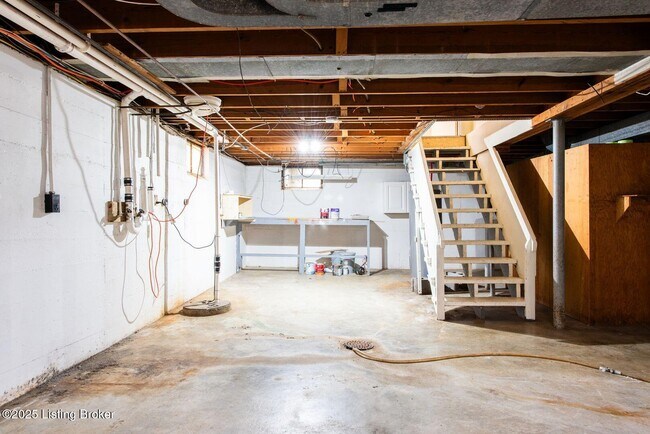 Building Photo - 2816 Milburn Ave