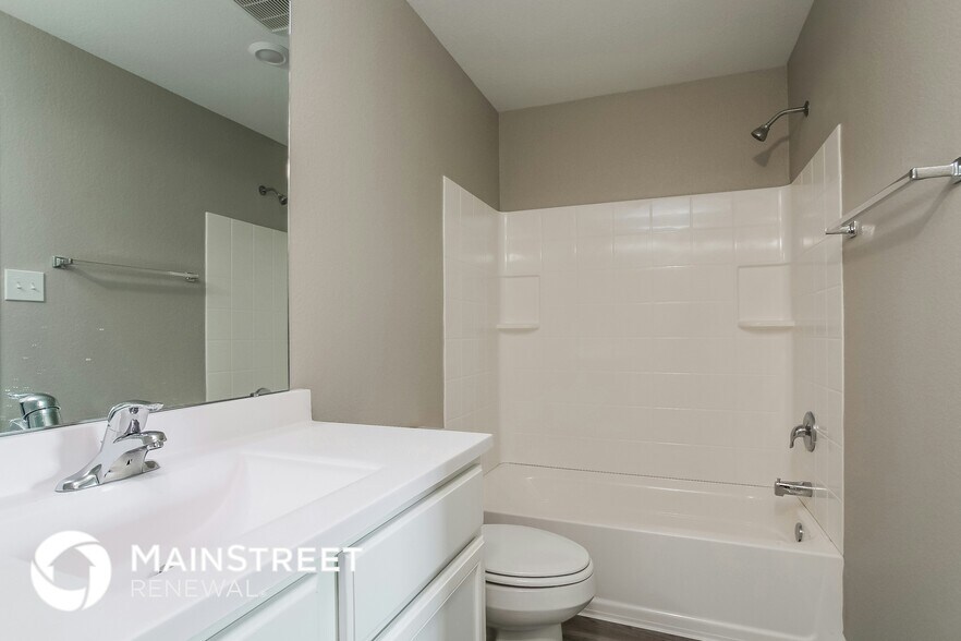 Building Photo - 26323 Michelangelo Dr