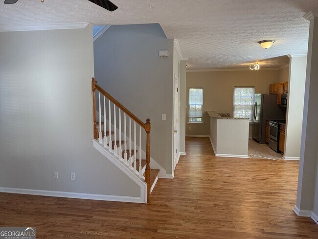 Building Photo - 27 Montgomery St NE