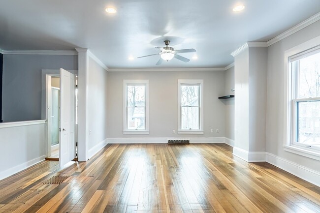 Building Photo - 1020 W Wayne St