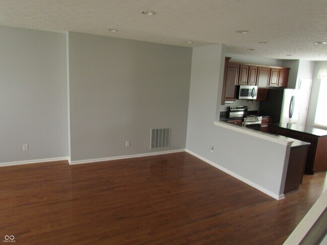 Building Photo - 13888 Willesden Cir