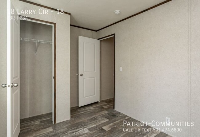 Building Photo - 18 Larry Cir