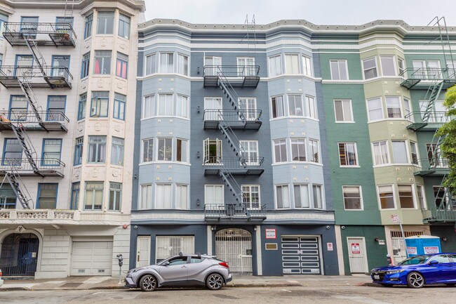 Building Photo - 345 Fulton