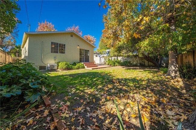 Building Photo - 5446 Columbus Ave