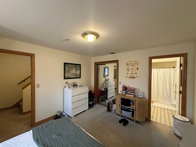 Building Photo - 22 High St