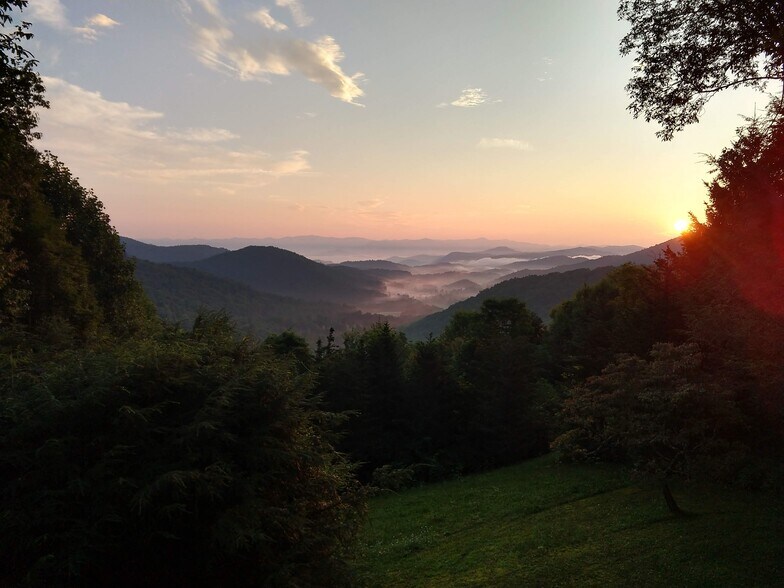 Building Photo - 322 Gobbler Knob Rd