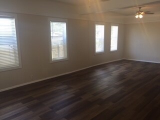 Building Photo - Old West Tampa Bungalow