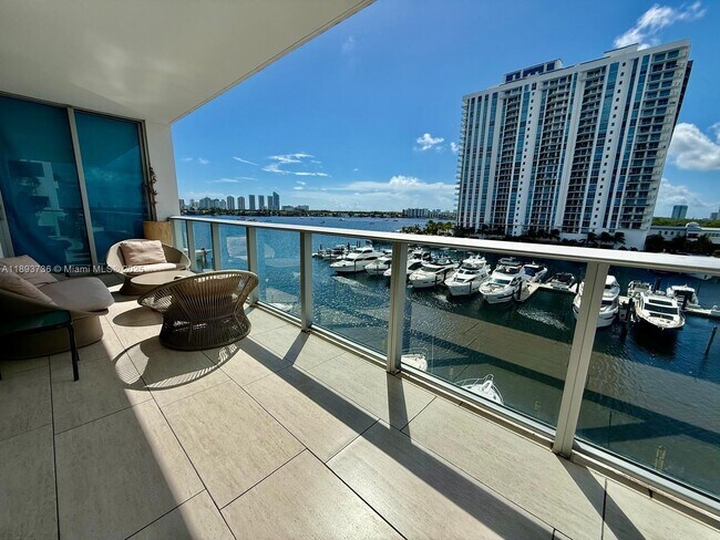 Building Photo - 17301 Biscayne Blvd