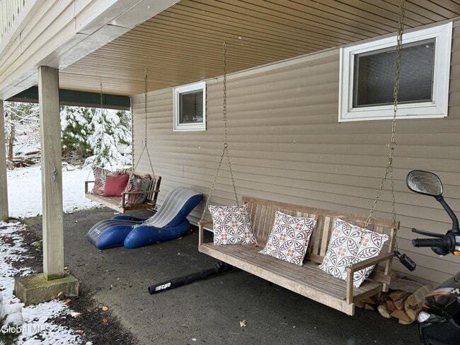 Building Photo - 23 Hillcrest Dr