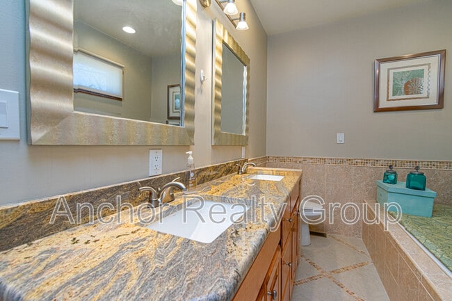 Building Photo - 217 16th St