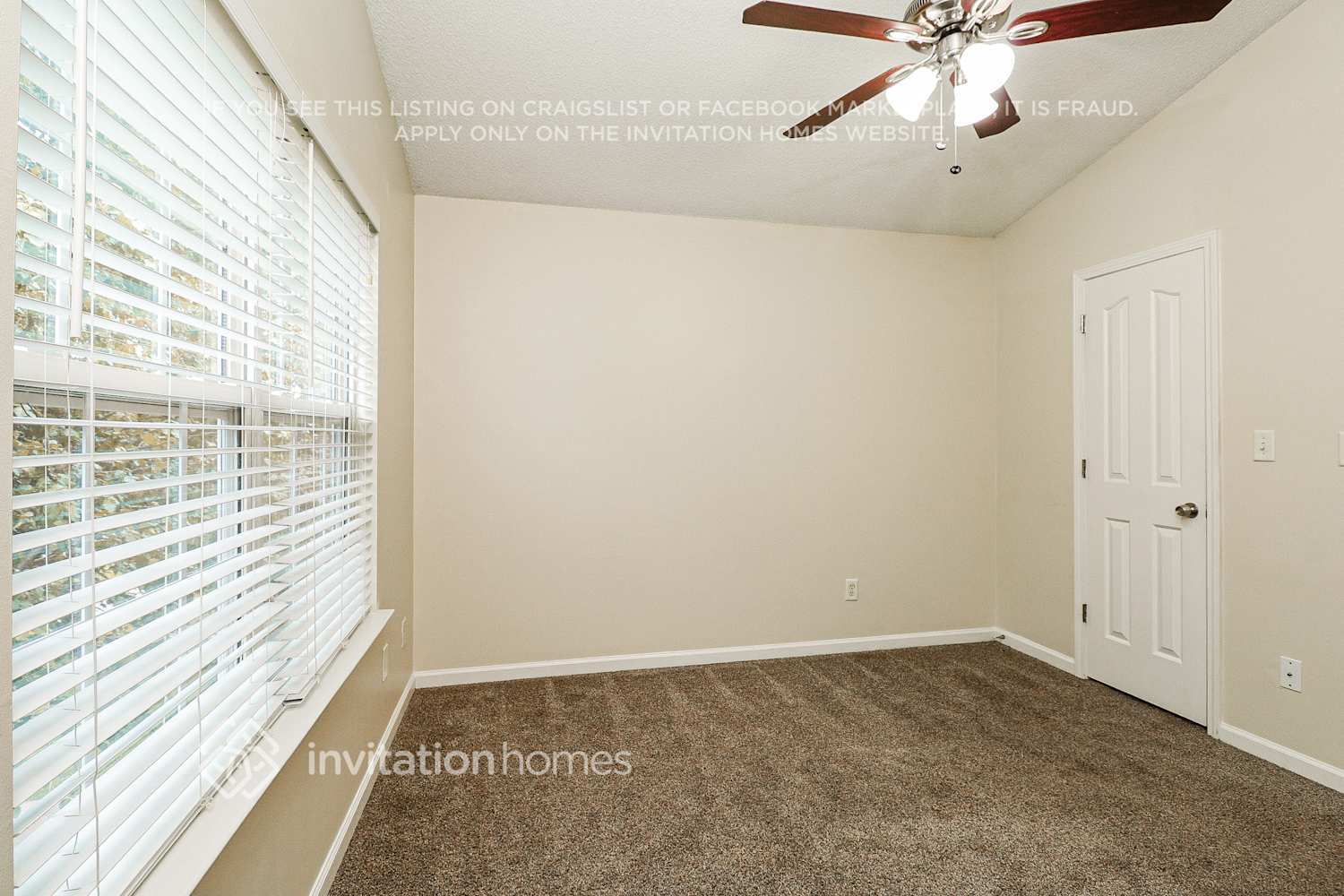 Building Photo - 11120 Northwoods Forest Dr