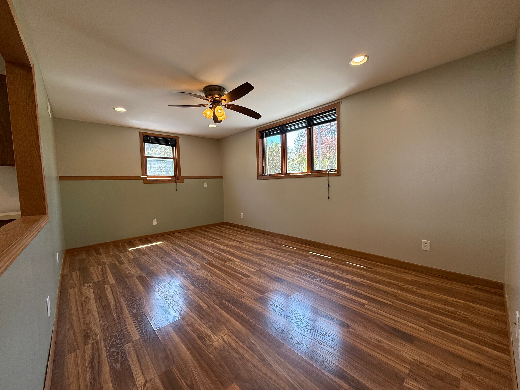 Building Photo - 632 S Colonial Pky