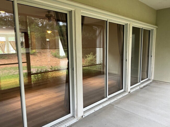 Building Photo - Lovely 3BR Ranch-Style Home in Sun City!