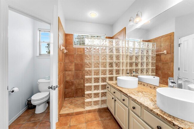 Building Photo - 4307 Eck Ln