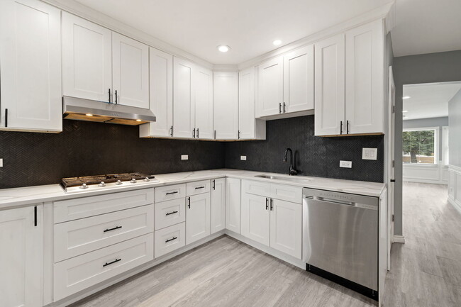 Building Photo - 4630 W Montana St